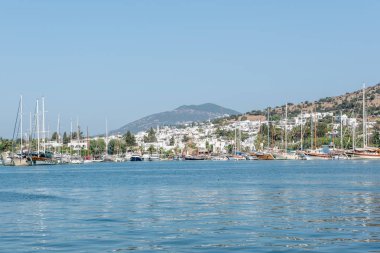 Lüks Yat ve yelken Yatlar Bodrum limanında deniz manzaralı. Bodrum,Turkey.23 Ağustos 2017.