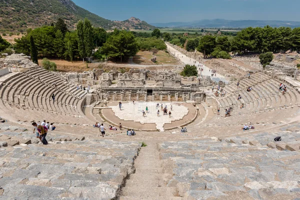 Gente Visita Anfiteatro Coliseo Antigua Ciudad Histórica Éfeso Selcuk Izmir — Foto de Stock