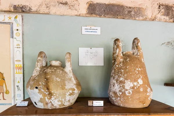 Inny Kształt Rozmiar Amphoras Zamku Świętego Piotra Lub Zamek Bodrum — Zdjęcie stockowe