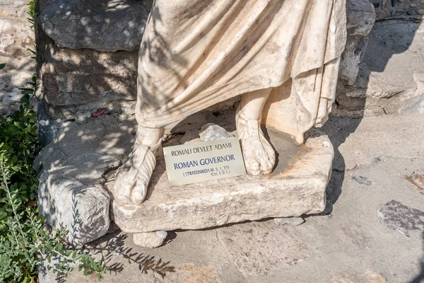Мармурова Скульптура Стародавнього Римського Губернатора Замку Святого Петра Або Замок — стокове фото
