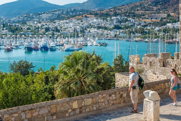 Unidentified People Walk Explore Castle Peter Bodrum Castle Turkey August — Stock Photo, Image