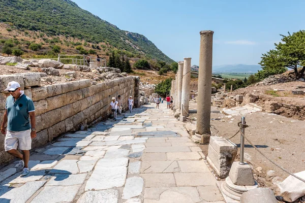 Gente Visita Ruinas Antiguas Antigua Ciudad Histórica Éfeso Selcuk Izmir — Foto de Stock