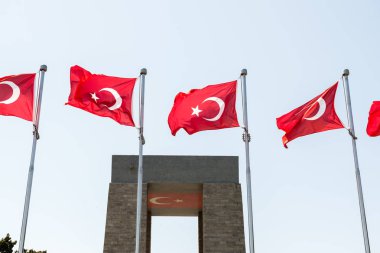 Gelibolu, Çanakkale, Türkiye savaşa katılan Türk askerleri hakkında hizmet anısına bir savaş anıtı Çanakkale Şehitler Anıtı olduğunu