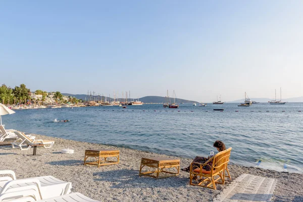 Neznámí Lidé Zaplavat Užívat Pláži Bodrum Turkey Srpna 201 — Stock fotografie