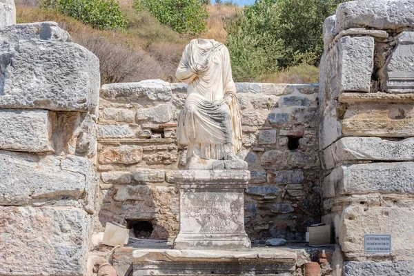 Estátua Mármore Ruínas Éfeso Cidade Antiga Histórica Selcuk Izmir Turquia — Fotografia de Stock