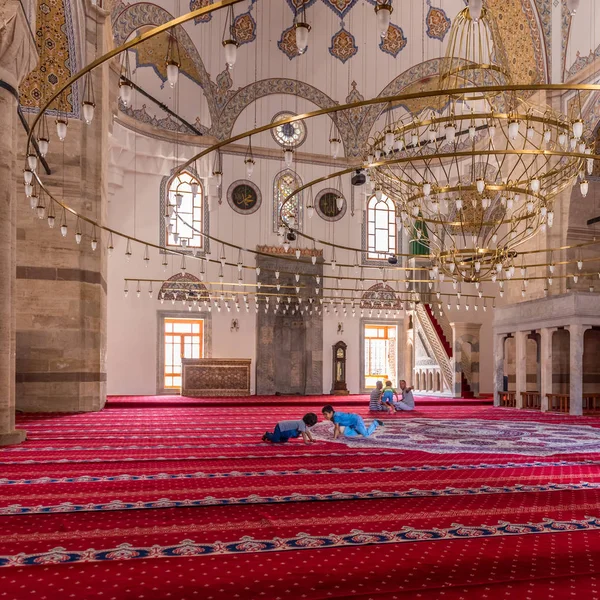 Gente Visita Moschea Selimiye Konya Turchia Agosto 2017 — Foto Stock