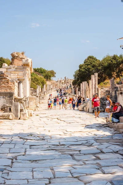 Les Gens Visitent Des Ruines Antiques Ephèse Ville Antique Historique — Photo