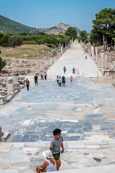 Persone Visitano Antiche Rovine Efeso Città Antica Storica Selcuk Smirne — Foto Stock