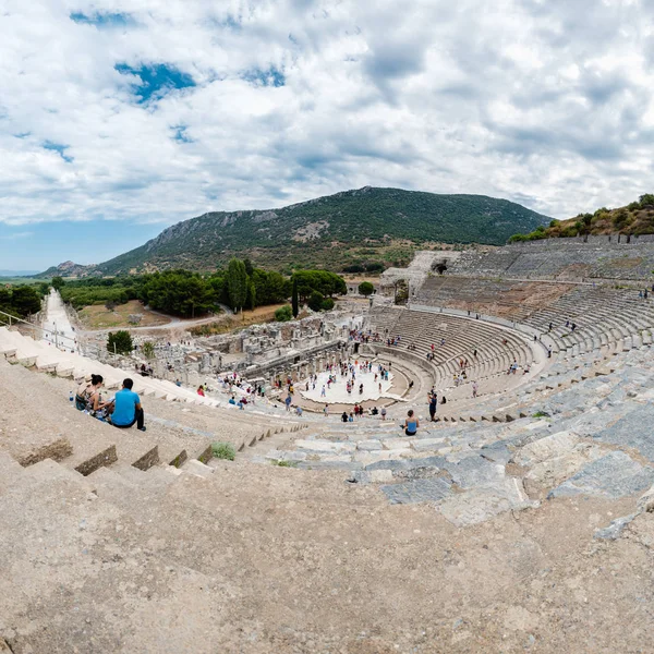Gente Visita Anfiteatro Coliseo Antigua Ciudad Histórica Éfeso Selcuk Vista — Foto de Stock