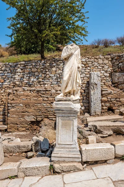 Μαρμάρινο Άγαλμα Ερείπια Στην Ιστορική Αρχαία Πόλη Εφέσου Σελτσούκ Σμύρνη — Φωτογραφία Αρχείου