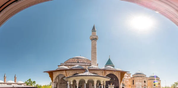 Mevlana 博物馆的外部视野科尼亚 土耳其 2017年8月28日 — 图库照片