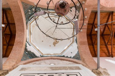 İsa Bey Camii etkileyici Anadolu beylikleri içinde Selcuk,Izmir,Turkey.28 dan Ağustos 201 kalan mimari sanat eserleri olan iç ayrıntılı bir görünümünü