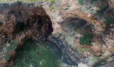 Silifke İlçesi, Mersin Türkiye'de bulunan hell(cehennnem) pit hava iç görünüm.
