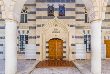 Görünümü kardeşler (kardeşler) Camii 1988,Sanliurfa,Turkey.19 içinde Temmuz 201 yerleşik.