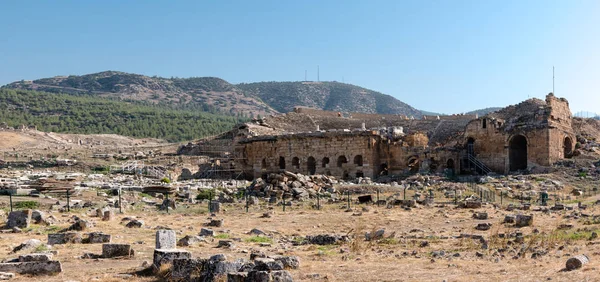 파묵칼레 터키에서 로마와 시대의 히에라폴리스 유적지의 파노라마 고해상도 — 스톡 사진