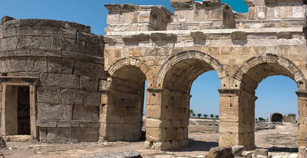 Βυζαντινή Πύλη Στην Αρχαία Πόλη Της Ιεράπολης Παμούκαλε Τουρκία — Φωτογραφία Αρχείου