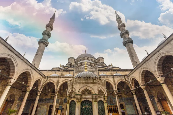 Istanbul Turquie Décembre 2016 Nouvelle Mosquée Yeni Camii Nouvelle Mosquée — Photo