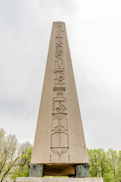 Obelisco Teodosio Obelisco Egipcio Antiguo Hipódromo Cerca Sultanahmet Mezquita Azul — Foto de Stock