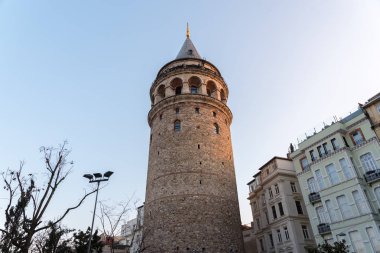 Görünümdür Galata Tower(Turkish: Galata Kulesi) (Galata Kulesih) günümüzdekine yapıya üzerinde bir ortaçağ ünlü dönüm noktası taş kule mimari, Beyoğlu, Istanbul.Istanbul/Turkey-Şubat 18,2017