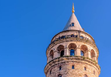 Gece görünümü Galata Kulesi, bir ortaçağ ünlü dönüm noktası taş kule mimari, Beyoğlu, Istanbul.