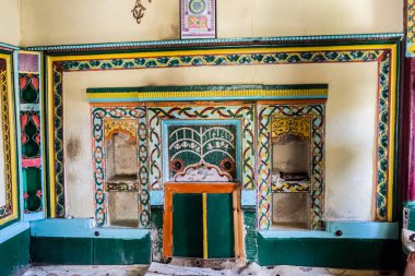 İç ayrıntılı bir görünümünü Gümüşhane Saricicek köy odaları, onun ahşap süslemeleri Saricicek Köyü, Gümüşhane, Türkiye için popüler bir ev