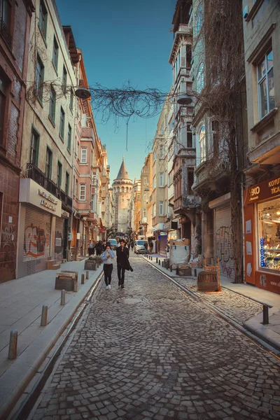 Άποψη Του Παλιού Στενού Δρόμου Galata Tower Turkish Galata Kulesi — Φωτογραφία Αρχείου