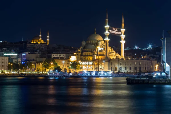 Langzeitbelichtungsaufnahme Von Yeni Neuer Moschee Eminonu Und Galata Brücke Mit — Stockfoto