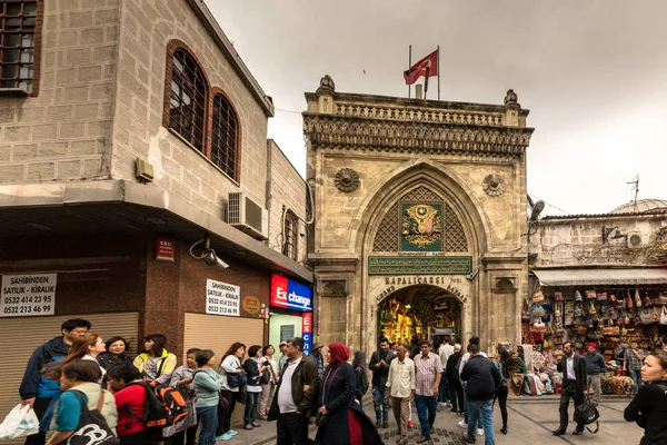 Niezidentyfikowanych Osób Odwiedzających Bazar Zakupy Stambule Turkey Istanbul Turkey Kwiecień — Zdjęcie stockowe