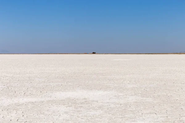 Clean Blue Sky Panoramic Landscape View Salt Lake Located Central — Stock Photo, Image