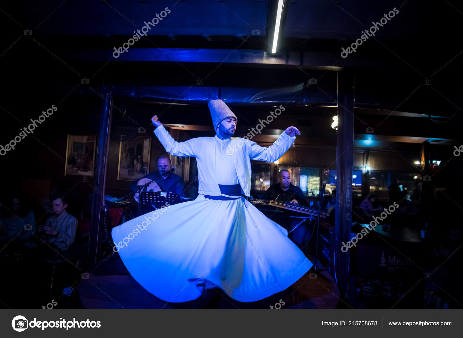 The Whirling Dervishes Of Istanbul Where And When To See Them Man Vs Globe