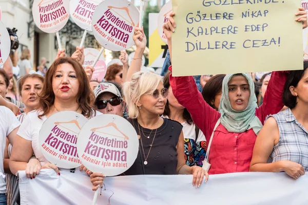 Kadıköy Sokan Kadın Giysileri Karşı Kadın Protestocular Ralli Kadınlar Taşımak — Stok fotoğraf