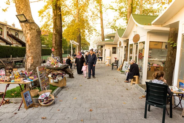 Lake Sapanca, een populaire bestemming voor locals en toeristen. Kocaeli.Turkey — Stockfoto