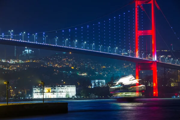 Gece Görünümü Temmuz Şehit Köprü Gayri Resmi Olarak Boğaziçi Köprüsü — Stok fotoğraf