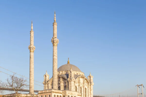Exteriör Ortakoy Moskén Nära Bosporen Istanbul Turkiet — Stockfoto