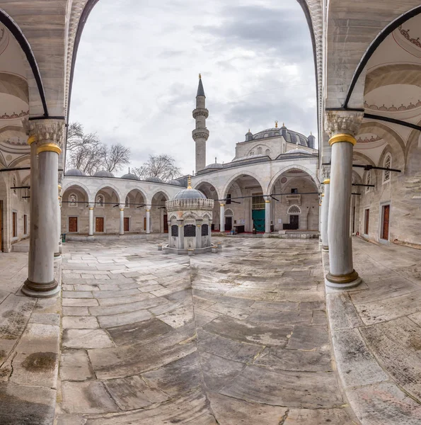 Vue Extérieure Panoramique Haute Résolution Mosquée Valide Cedid Située Uskudar — Photo