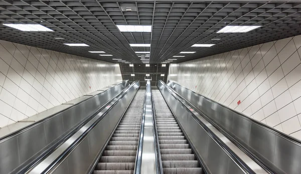 Escaliers Dans Souterrain Escaliers Escaliers Roulants Dans Station Métro — Photo