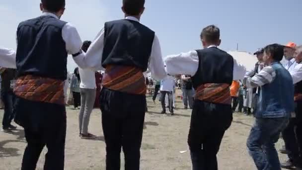 Istanbul Turkiet Maj 2017 Oidentifierade Personer Dansar Raditional Folklore Med — Stockvideo