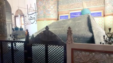 Konya, Türkiye'de Mevlana Müzesi'nde Mevlana türbesi. 28 Ağustos, 2017.