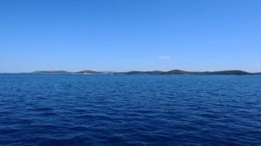 Görünümü bir marina yat ve yelkenli için ve Milli Parkı Kornati adaları.