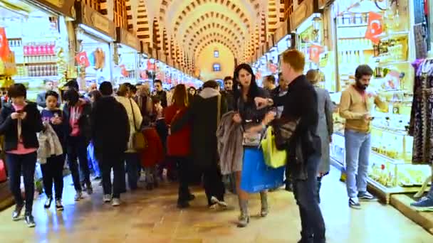 Människor Vandra Bland Otaliga Affärer Marknaden Grand Bazaar Istanbul Shopping — Stockvideo