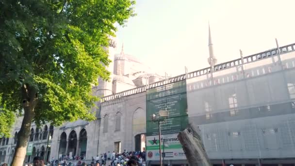 Unidentfied Люди Виходу Воріт Блакитної Мечеті Або Султана Ахмет Мечеть — стокове відео