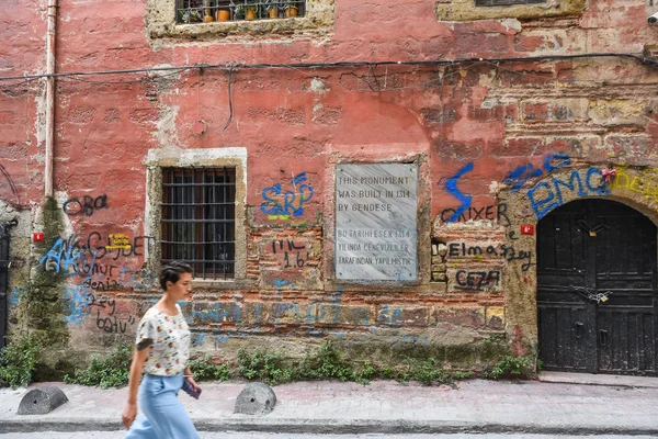 Ruínas do antigo muro de Genoise em Istambul — Fotografia de Stock