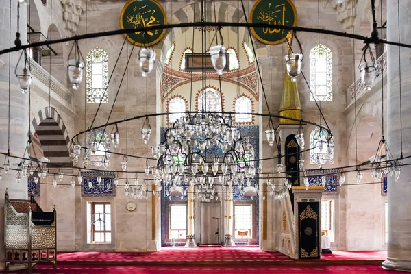 Vista interior de la mezquita Kilic Ali Pasha en Estambul — Foto de Stock