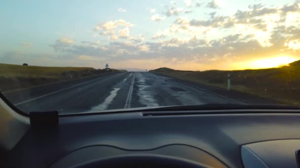 View Car Empty Hilly Road Leading Horizon Line Sunset Sunrise — Stock Video