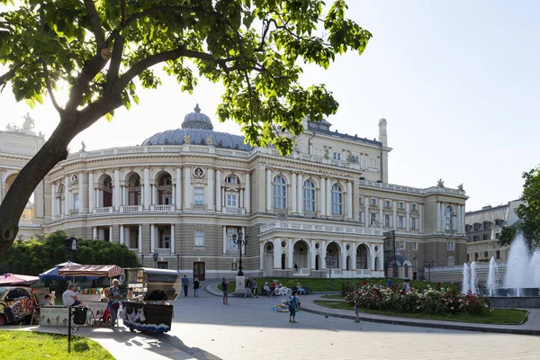 Het Odessa nationale academische Opera en ballet theater in Oekraïne — Stockfoto