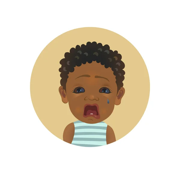 Emoticono de bebé llorón afroamericano lindo. Emoji de niño africano lloroso. Chico de piel oscura llorando sonriente. Dolorosa expresión facial avatar . Vectores De Stock Sin Royalties Gratis