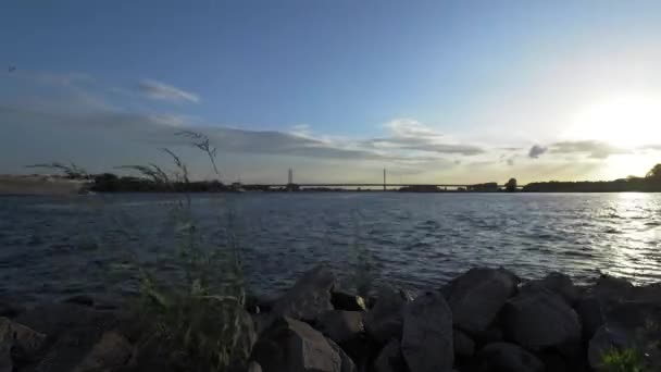 Ren Rees Almanya Zaman Atlamalı Güneşli Bir Akşam — Stok video