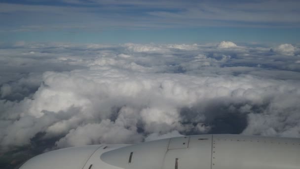 Voando Através Nuvens Como Montanhas — Vídeo de Stock