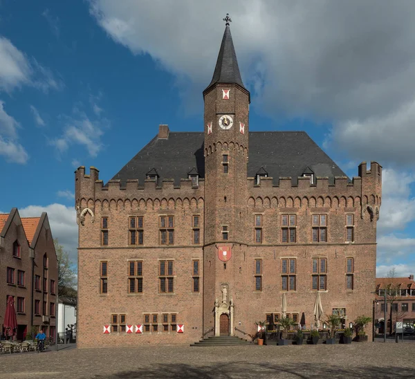 Ortaçağ Belediye Binası ve Pazar yerinde Kalkar, Almanya