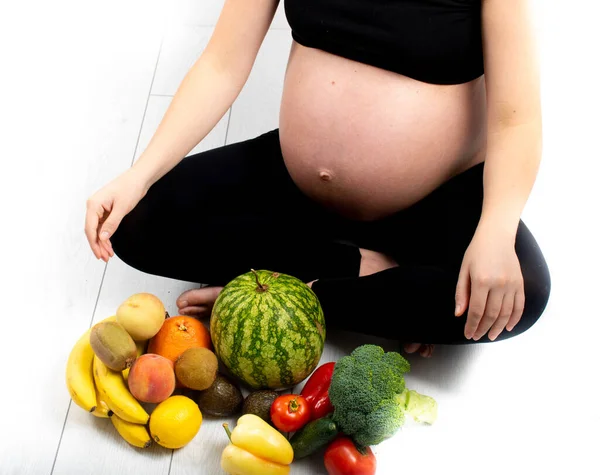 Mulher Grávida Com Frutas Legumes Seu Redor Conceito Alimentação Saudável — Fotografia de Stock